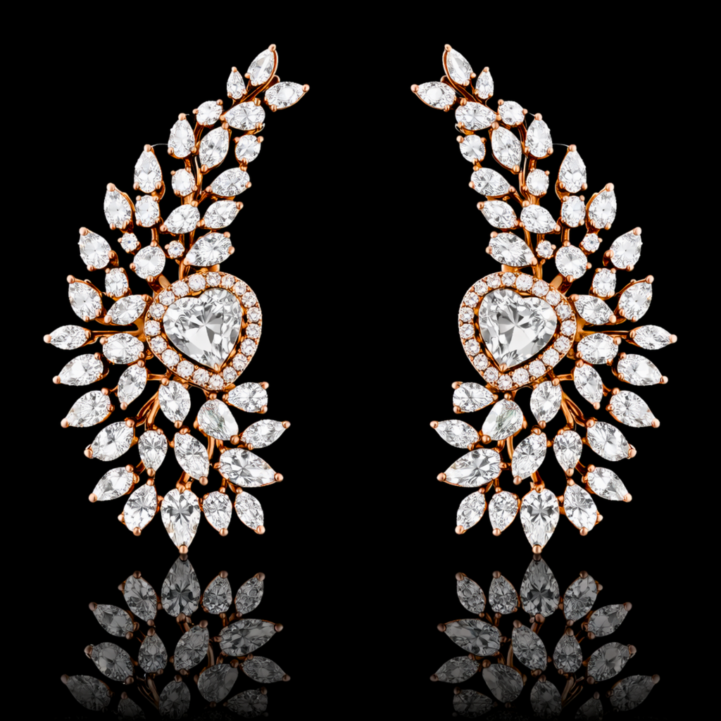 Véskara Amoura Heart Diamond Ear Cuff
