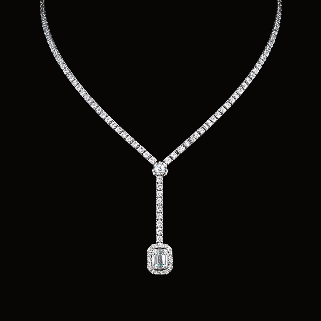 Véskara Emerald Halo Diamond Lariat Necklace