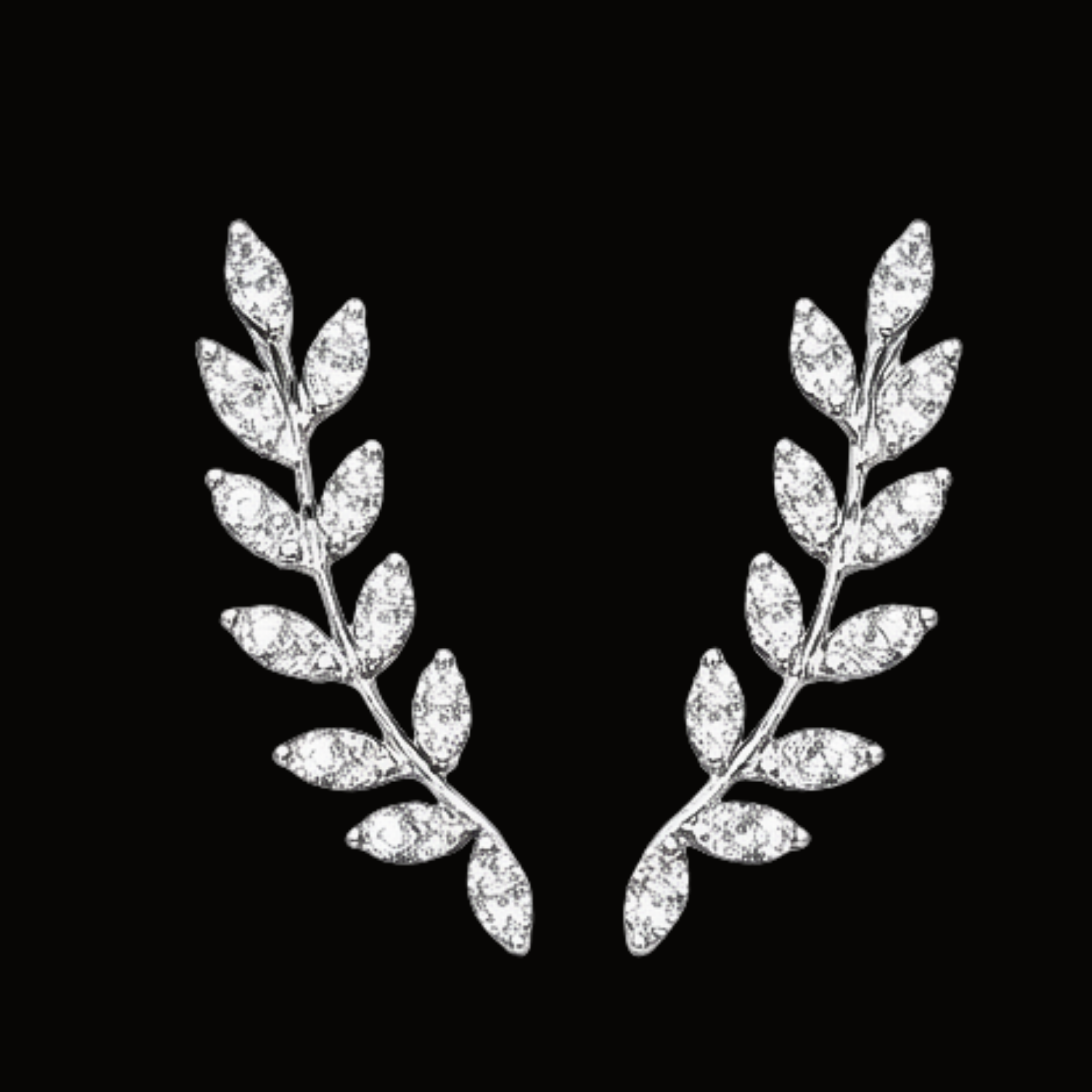 Véskara Laurel Diamond Ear Climber