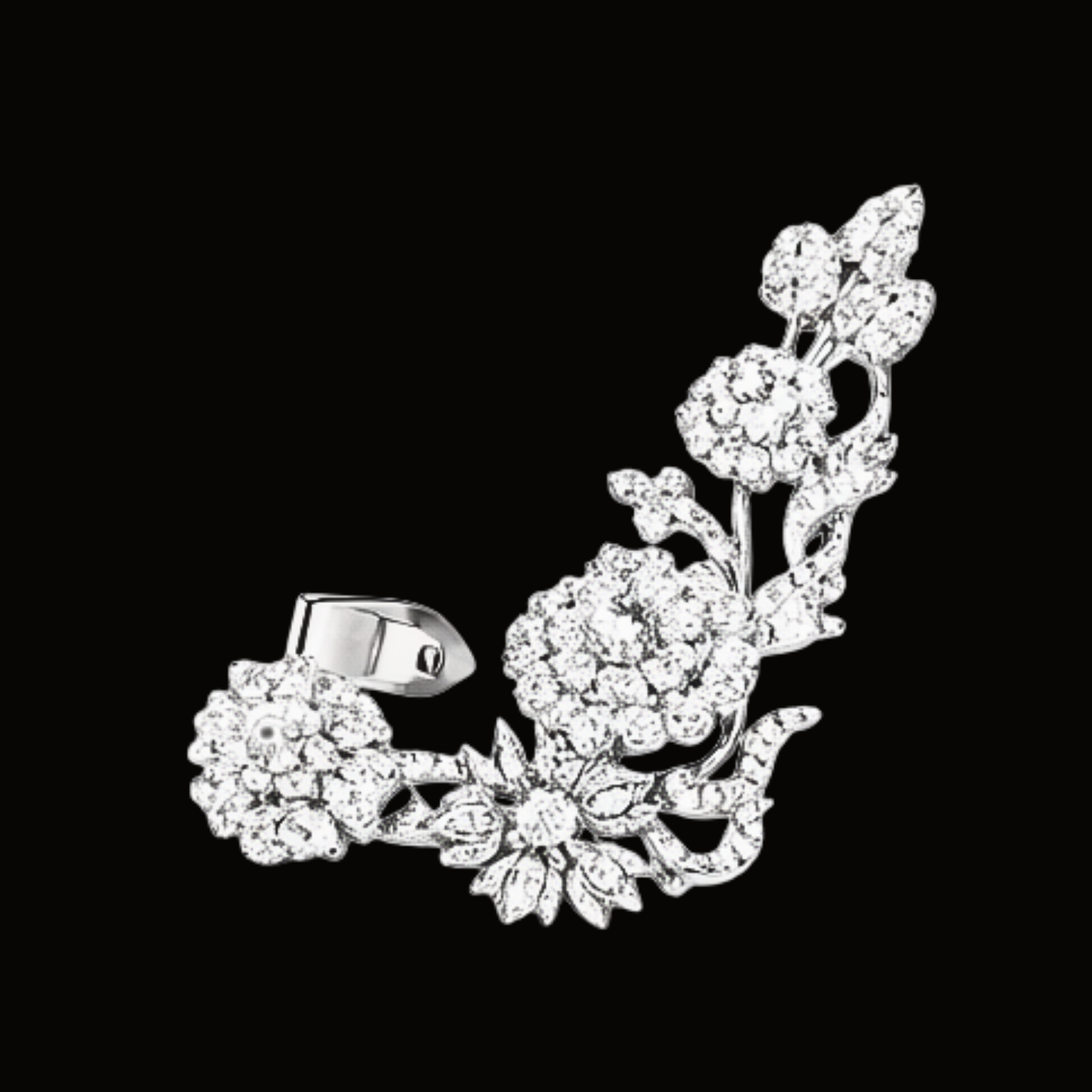 Véskara Jardin Diamond Ear Cuff