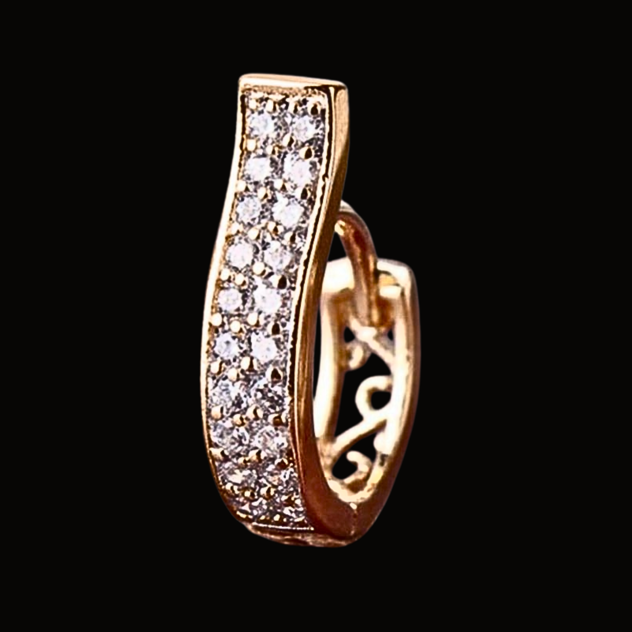 Véskara Celeste Diamond Pavé Huggie Earrings