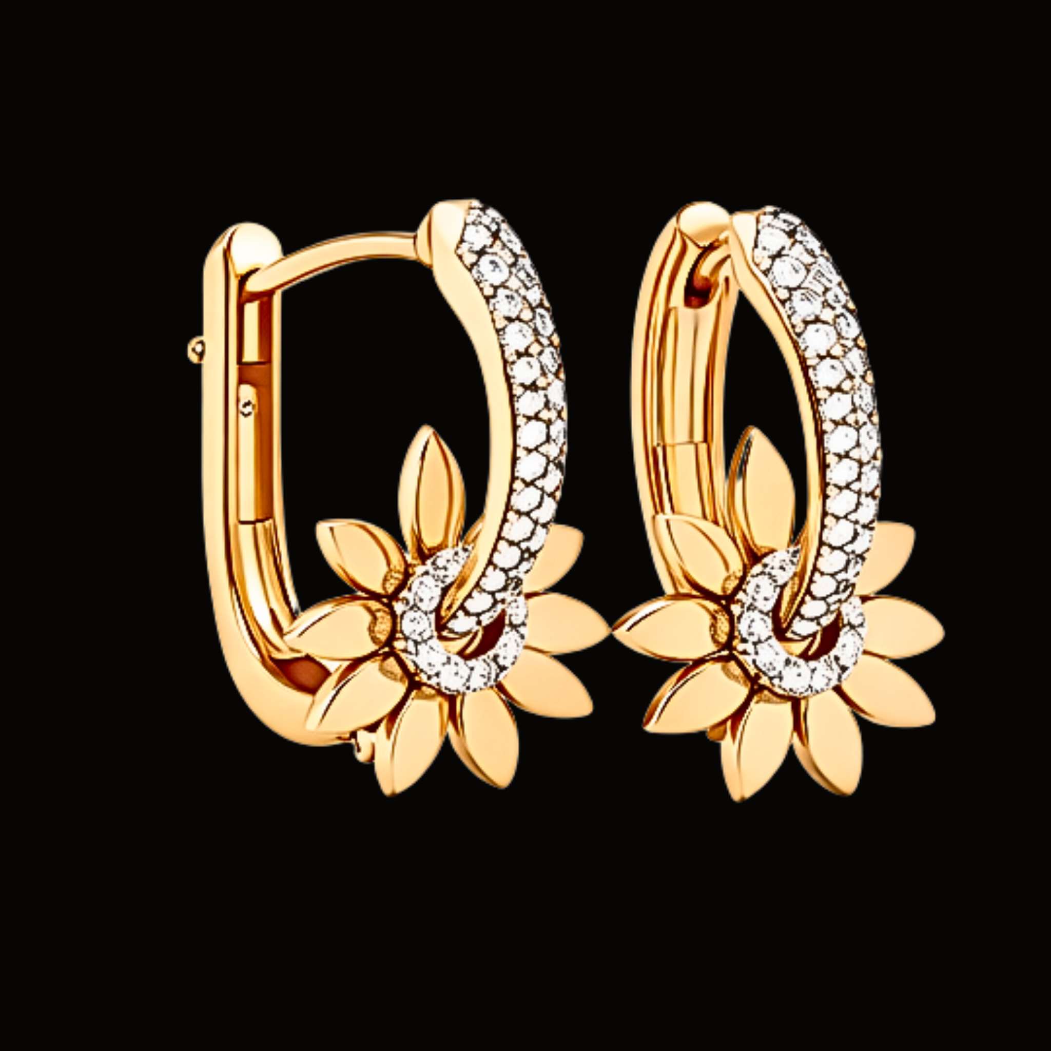 Véskara Bloom Diamond Hoop Earrings