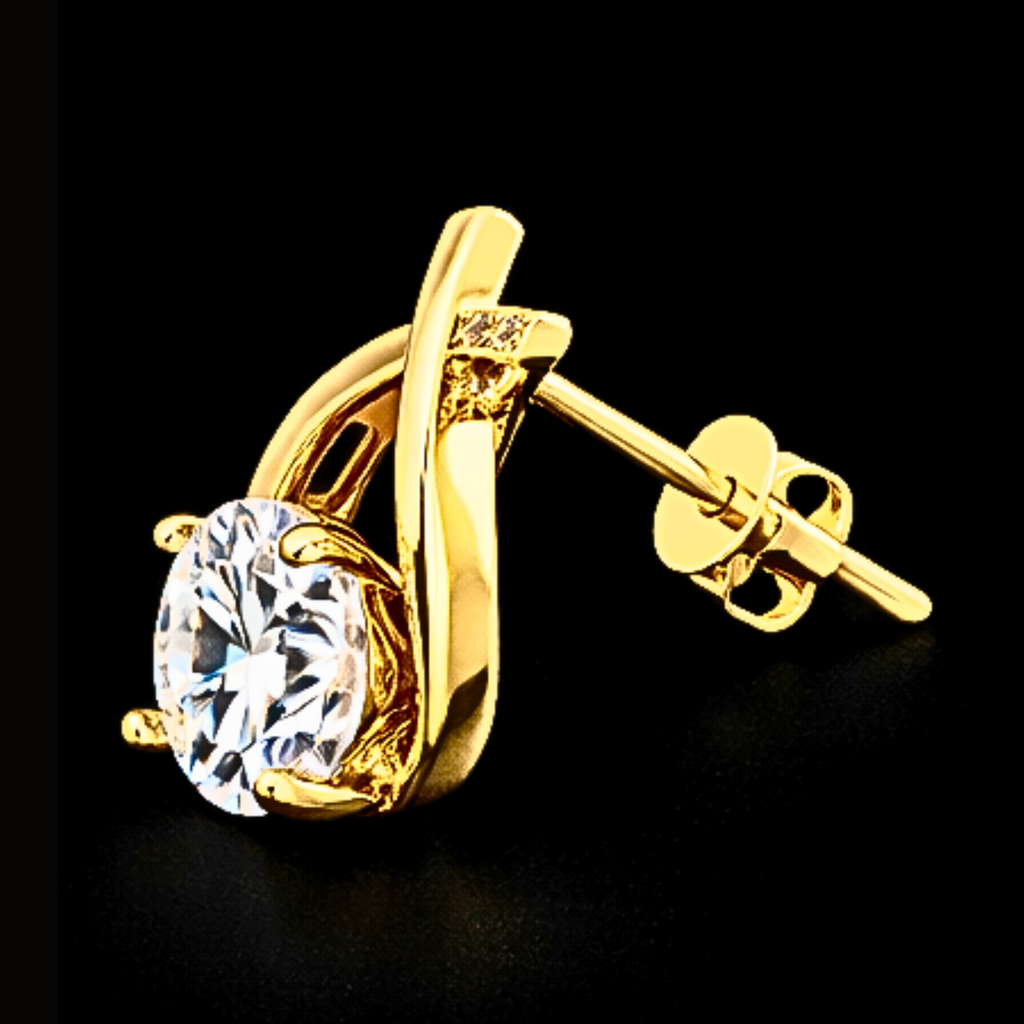 Véskara Solis Diamond Curve Stud Earrings