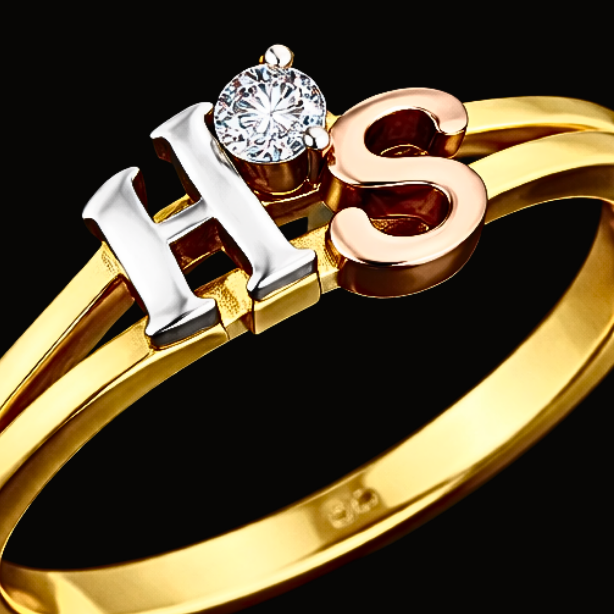 Véskara Diamond Initial Ring – H & S Personalized Gold Ring