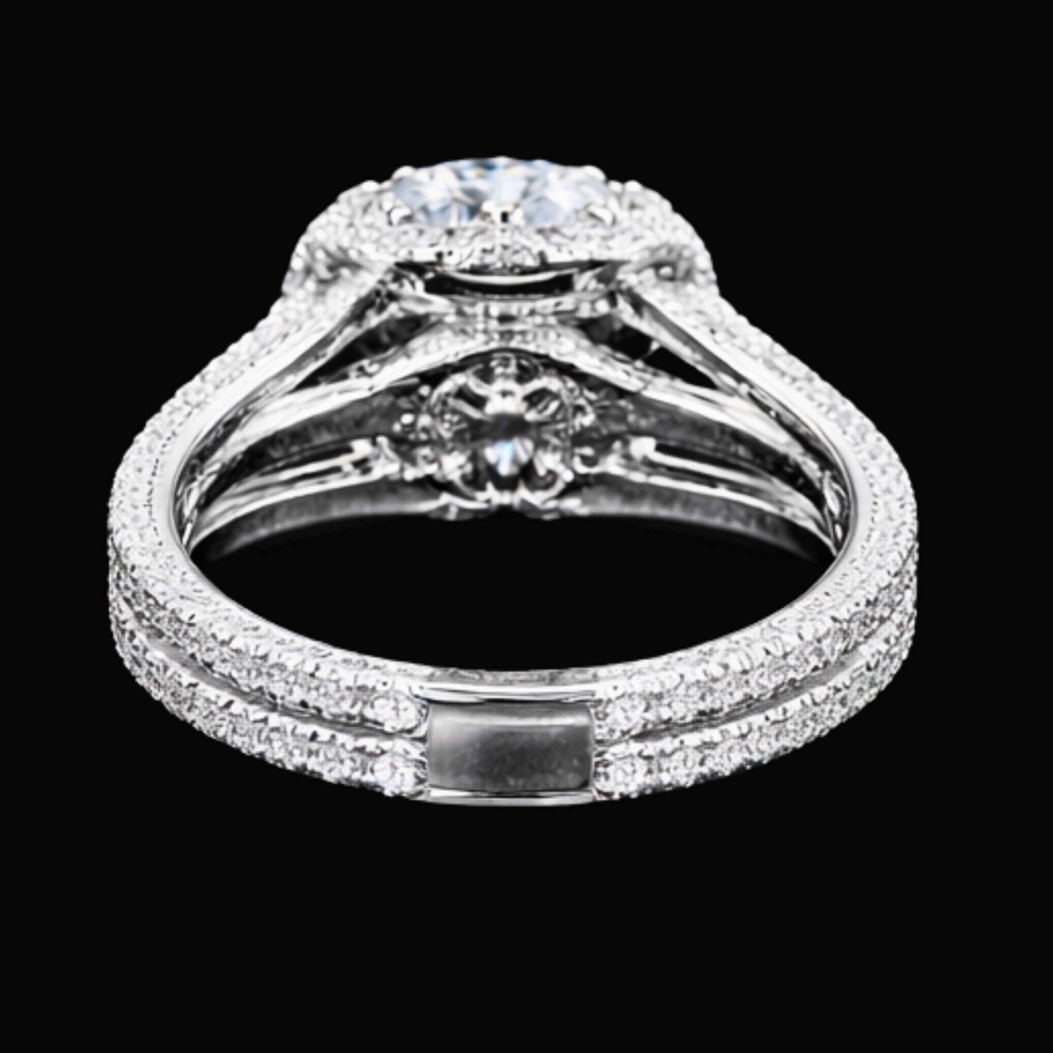 Véskara Pavé Halo Diamond Engagement Ring