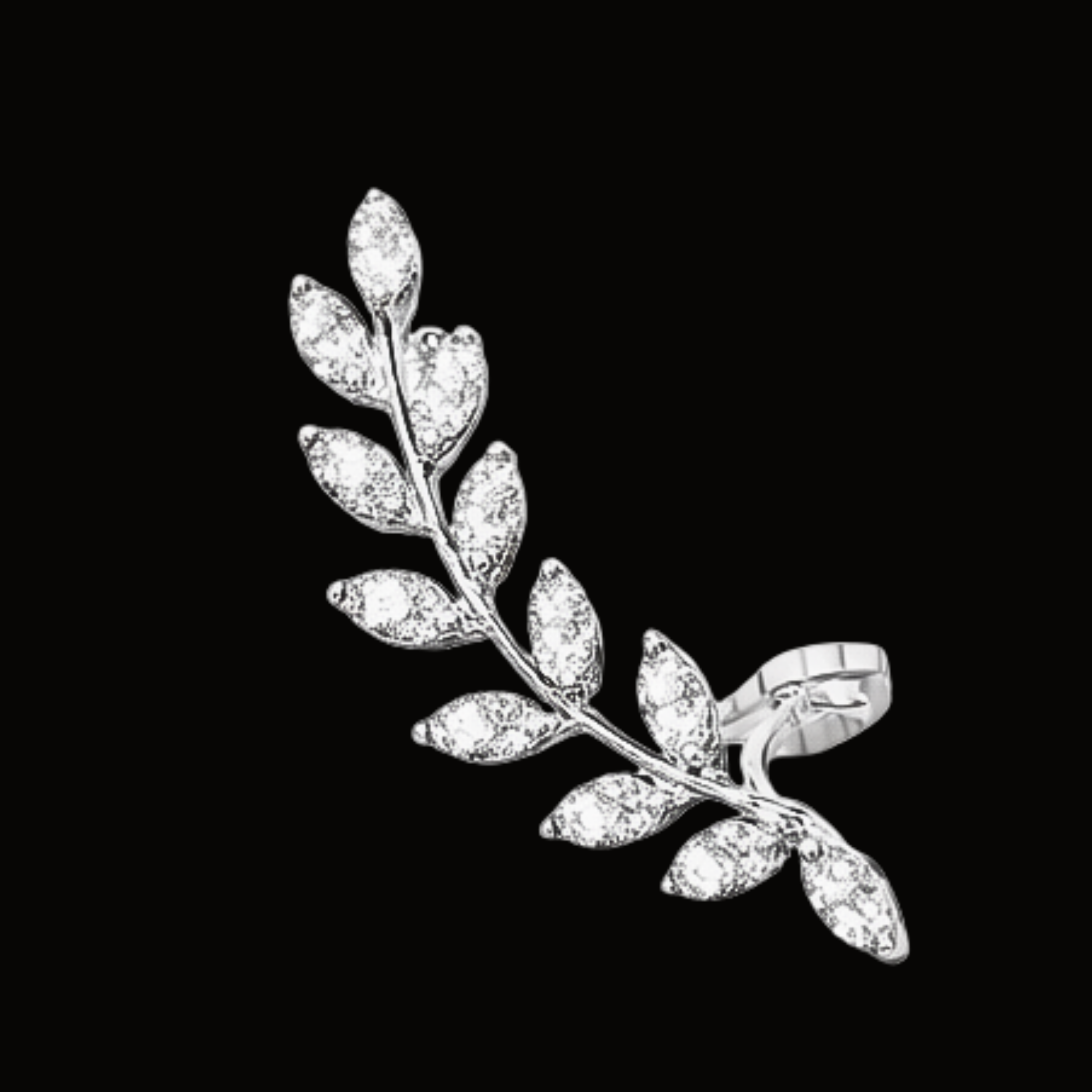 Véskara Laurel Diamond Ear Climber