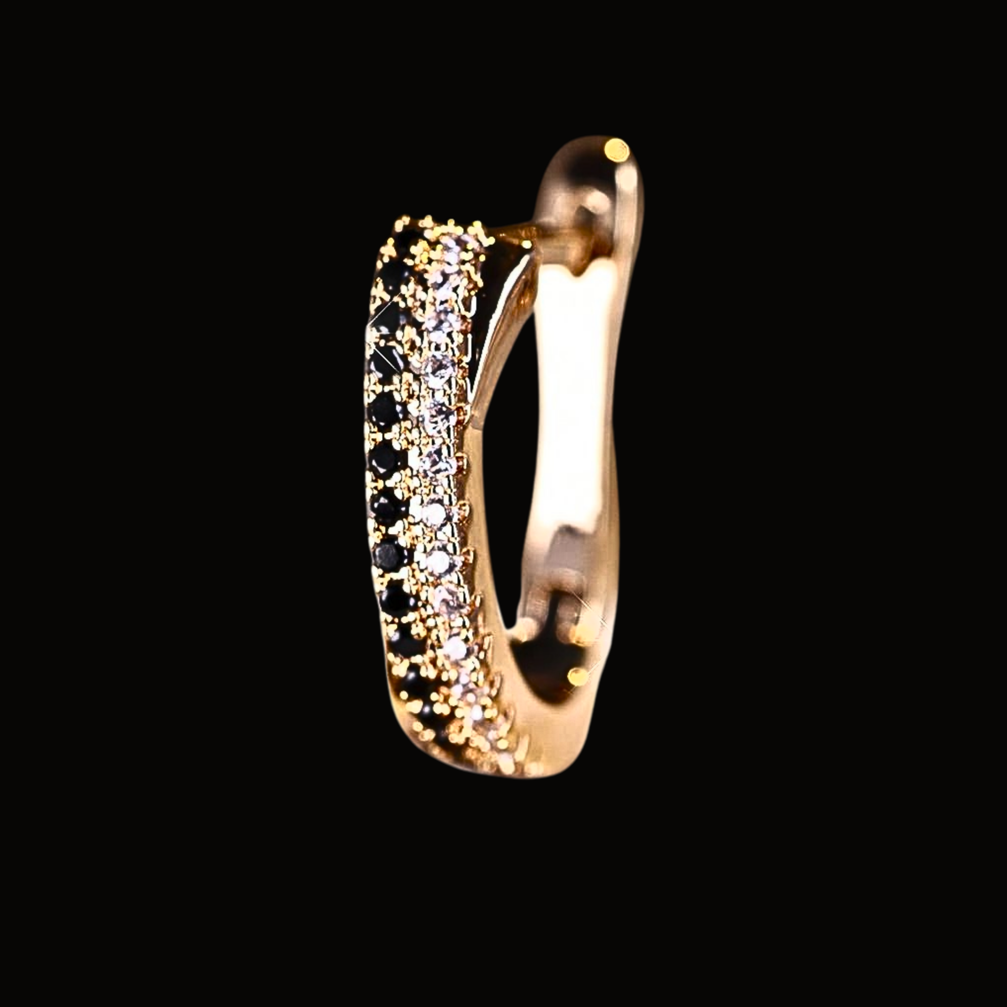 Véskara Noir Radiance Diamond Huggie Earrings