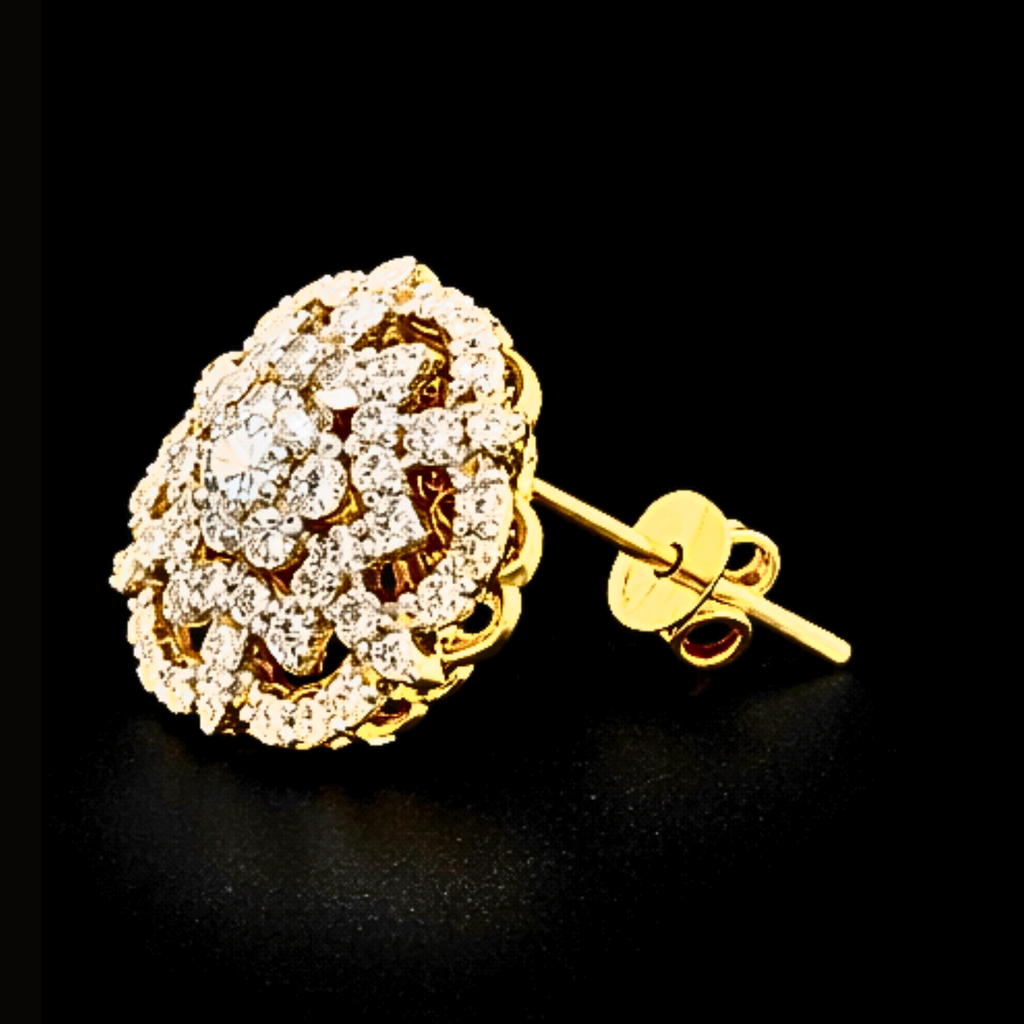 Véskara Celestia Floral Diamond Stud Earrings