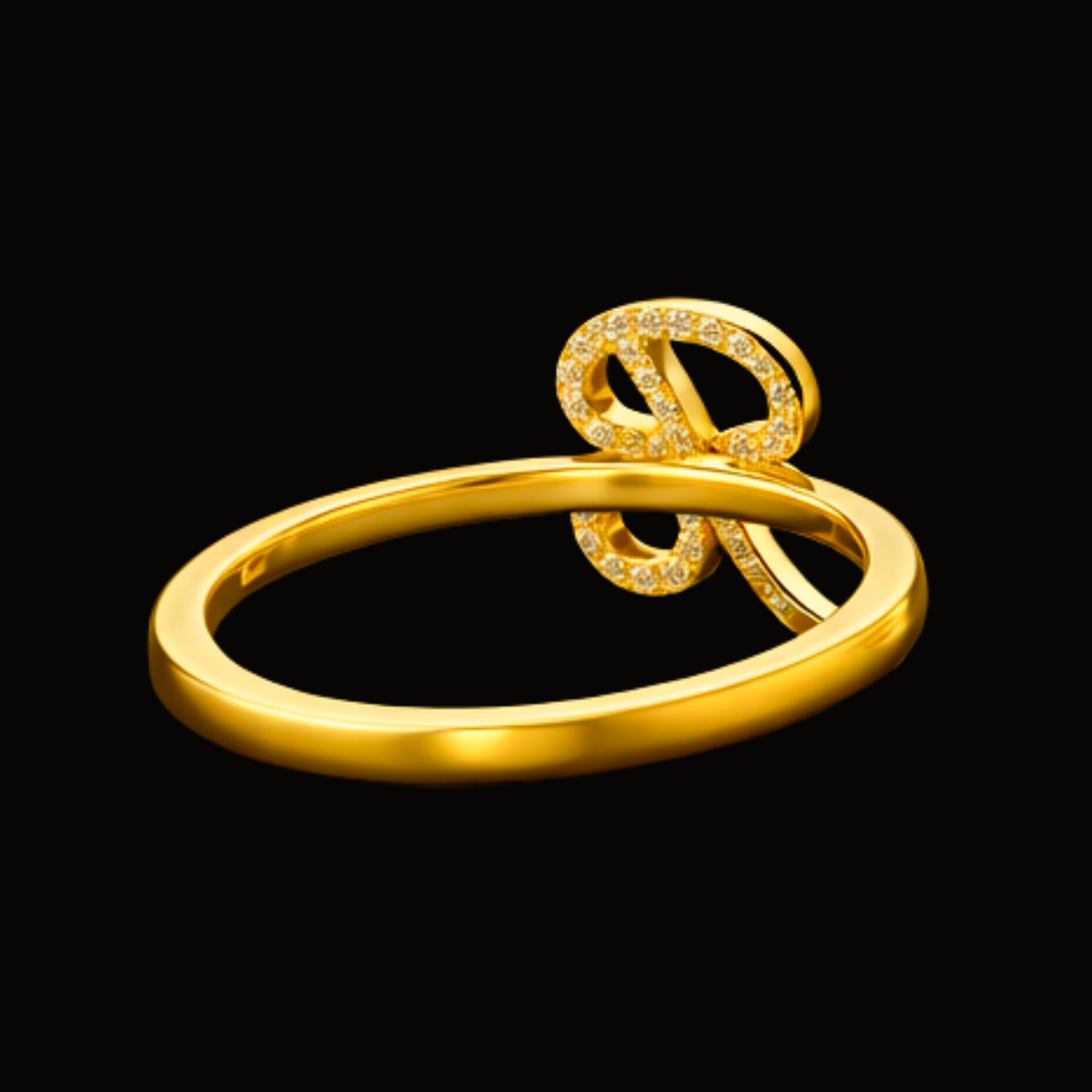 Véskara Diamond Alphabet Ring – Letter B Initial Diamond Ring