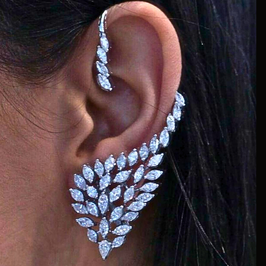 Véskara Laurel Marquise Diamond Ear Cuff
