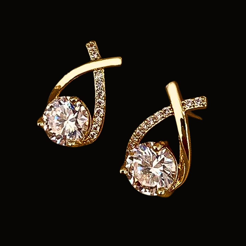 Véskara Solis Diamond Curve Stud Earrings