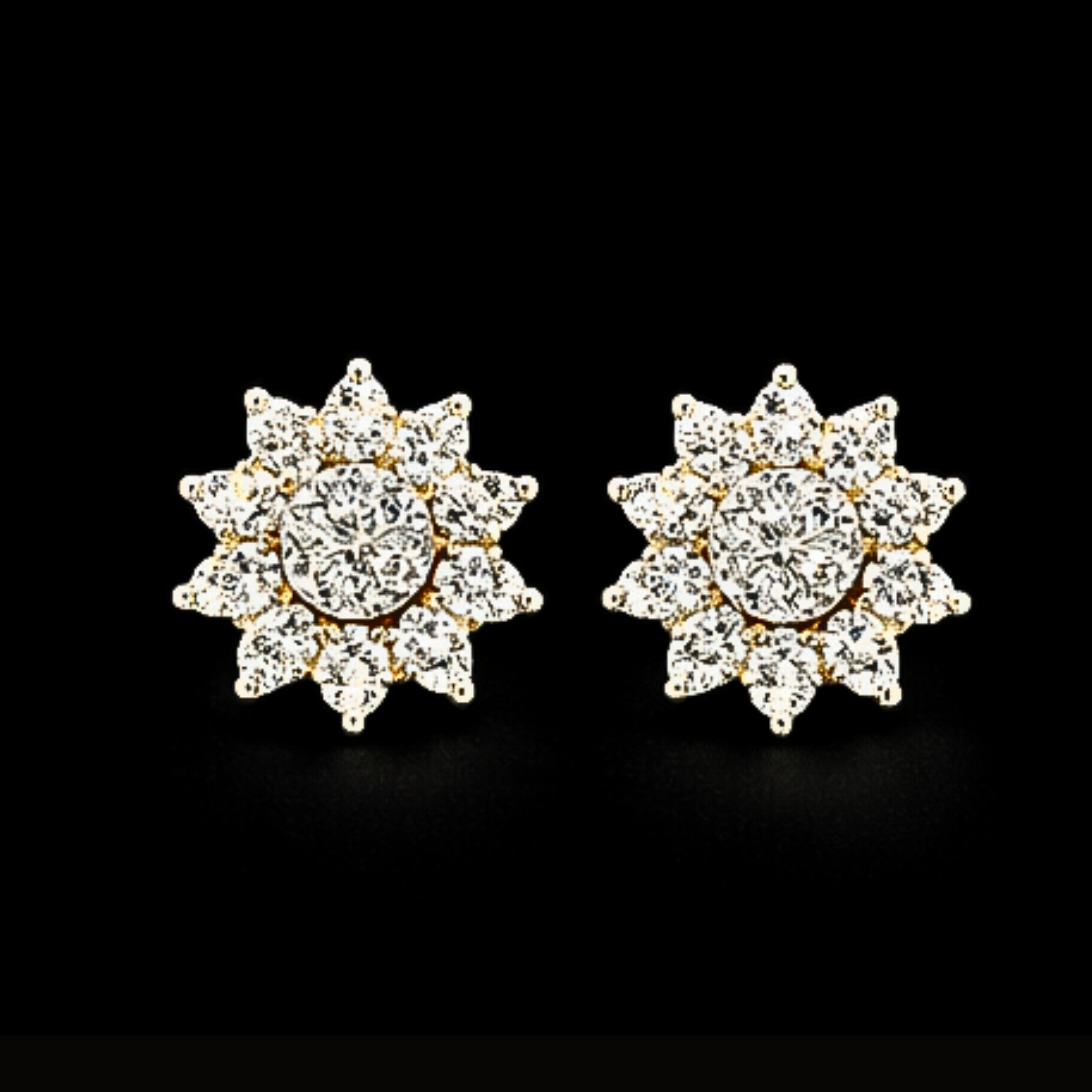 Véskara Solaris Diamond Flower Stud Earrings
