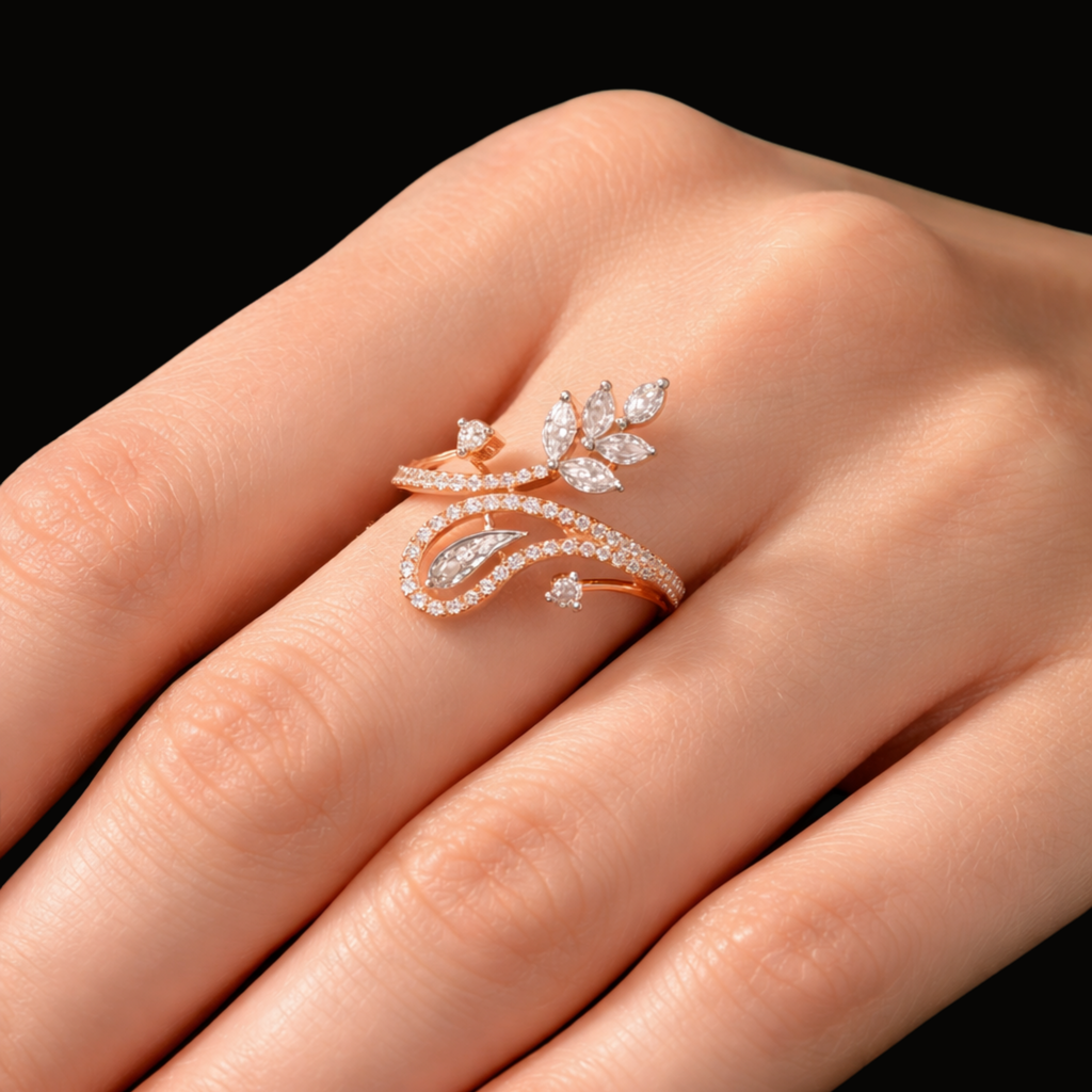 Véskara Marquise Diamond Petal Ring