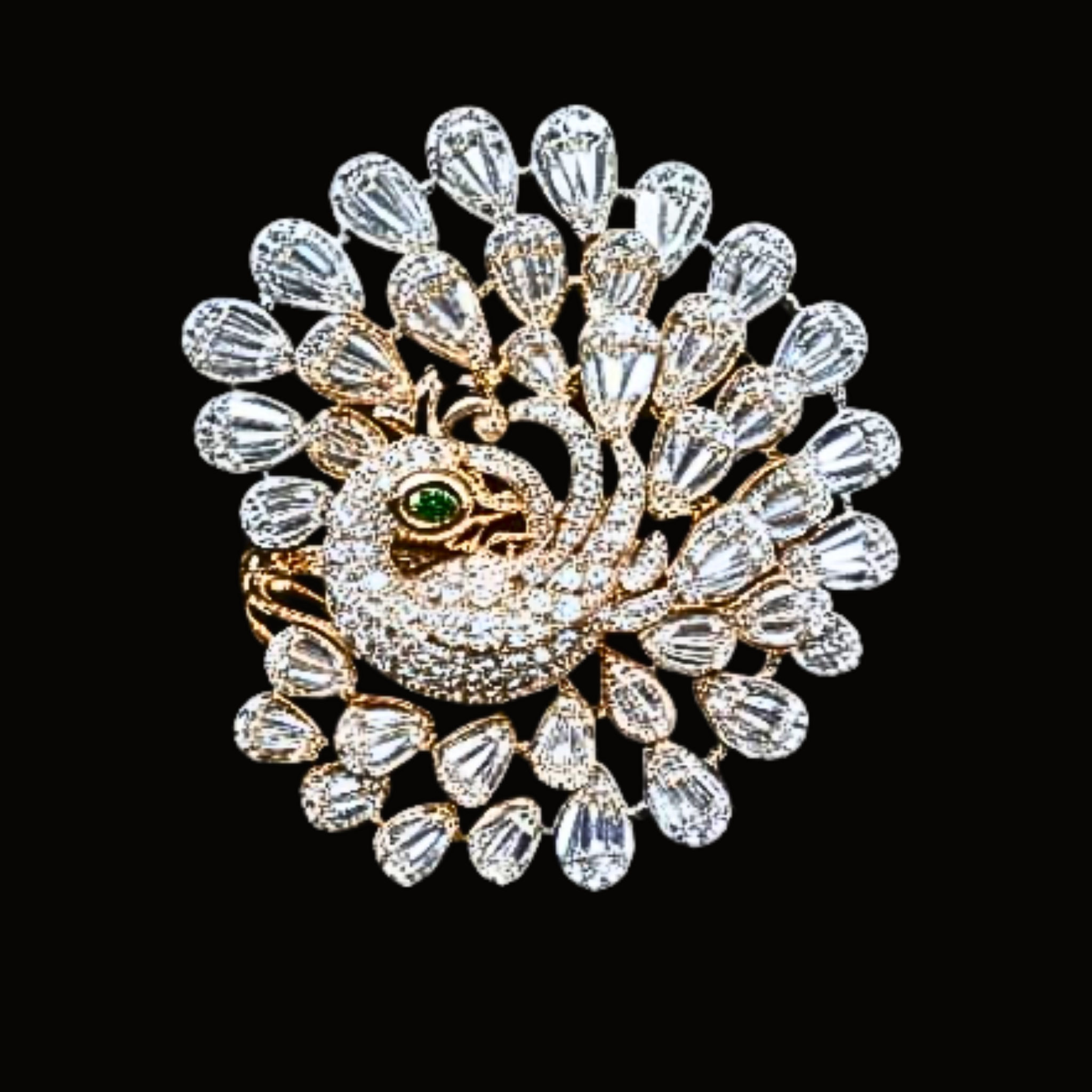 Véskara Sunburst Crown Statement Ring